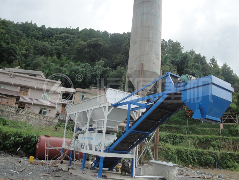 在農村投資移動式水泥穩定碎石基層攪拌站和移動式農村砼攪拌站多少錢?