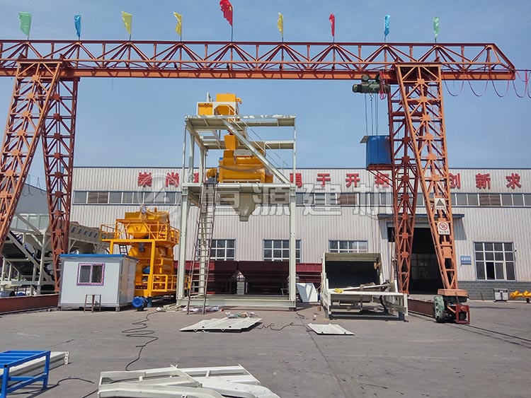 3方斗提式攪拌站,恒源建機(jī)大提斗攪拌站開(kāi)始試機(jī)