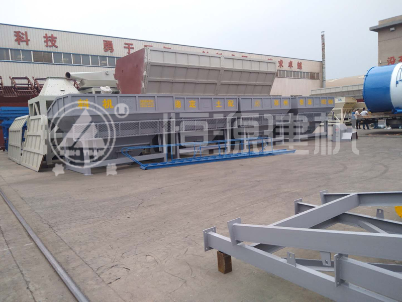恒源建機(jī)800T水穩(wěn)拌和站發(fā)往新密裝車現(xiàn)場(chǎng)